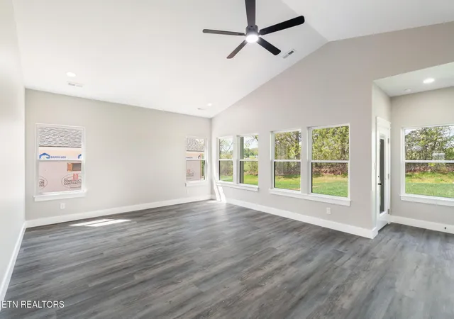 5th image of 920 Stratford Ave, Sweetwater, TN 37874 | MLS# 1335787