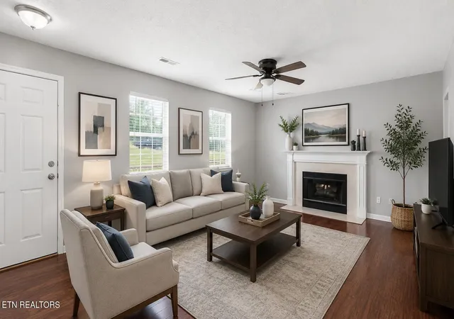 4th image of 2004 Knoll Tree Dr, Knoxville, TN 37932 | MLS# 1334985
