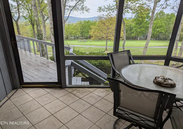 Photo 2 of Single family home for sale at 124 Sugarbush Cir, Crossville, TN 38558 | MLS# 1334941 | Listing updated on 2026-04-01