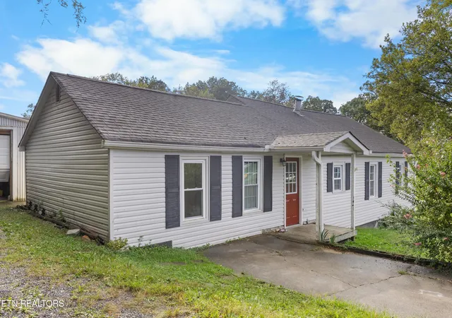 1st image of 4854 Co Op Rd, Rockford, TN 37853 | MLS# 1336045