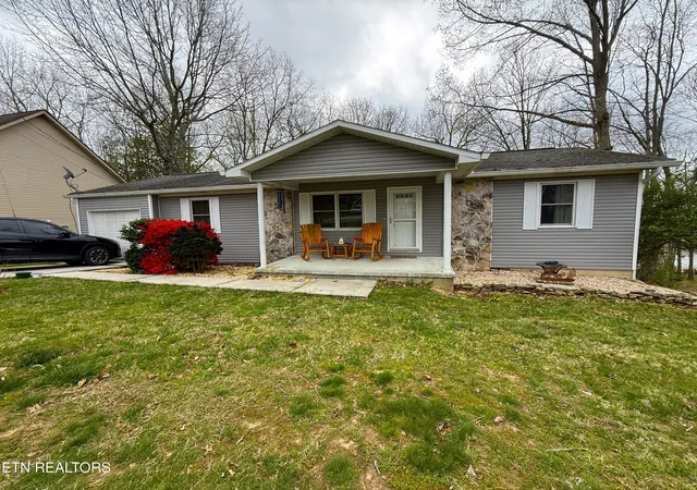 Photo 1 of Single family home for sale at 312 Lakeview Dr, Crossville, TN 38558 | MLS# 1335649 | Listing updated on 2026-05-08