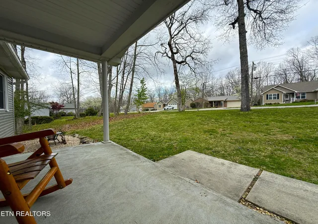 Photo 4 of Single family home for sale at 312 Lakeview Dr, Crossville, TN 38558 | MLS# 1335649 | Listing updated on 2026-05-08
