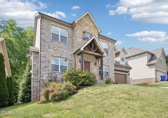 3rd image of 1325 Sloping Hl Ln, Knoxville, TN 37931 | MLS# 1335039