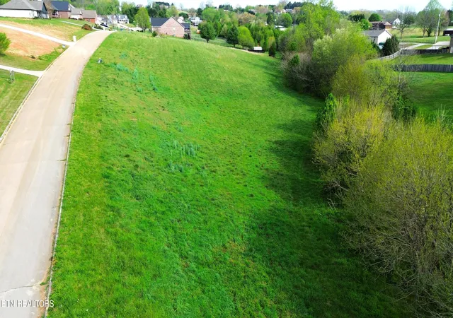 5th image of 916 Carter Springs Dr, Maryville, TN 37801 | MLS# 1335321