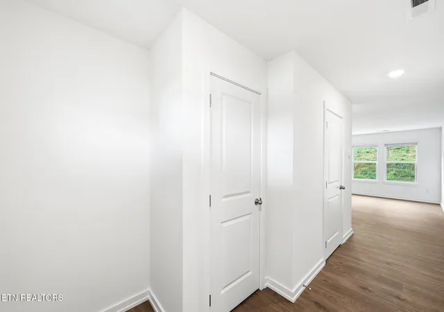 3rd image of 563 White Oak Lane, Vonore, TN 37885 | MLS# 1335187