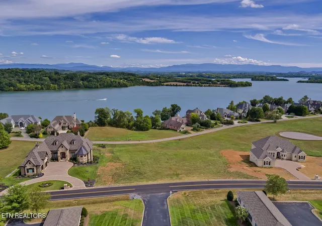 Homes for sale in Vonore, TN | 200 Killdeer Dr, Vonore, TN 37885 | MLS# 1335246