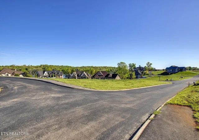 Homes for sale in Vonore, TN | 200 Killdeer Dr, Vonore, TN 37885 | MLS# 1335246