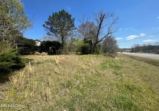 2nd image of 2211 Catoosa Pkwy, Tunnel Hill, GA 30755 | MLS# 1335222