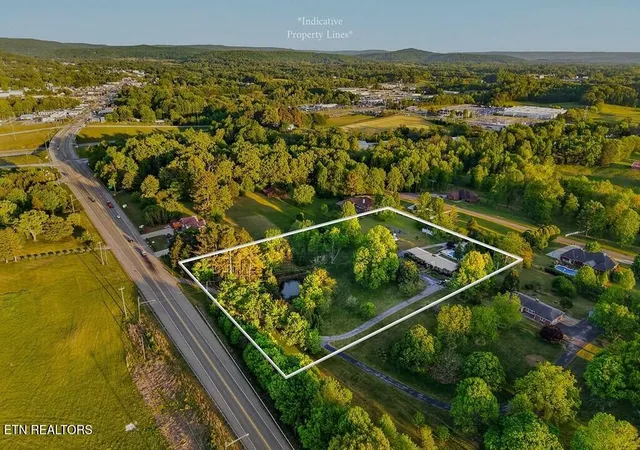 Homes for sale in Sparta, TN | 843 W Bockman Wy, Sparta, TN 38583 | MLS# 1338114