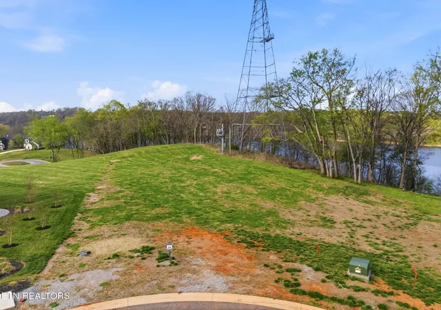 3rd image of 768 Firefly Dr, Loudon, TN 37774 | MLS# 1335420