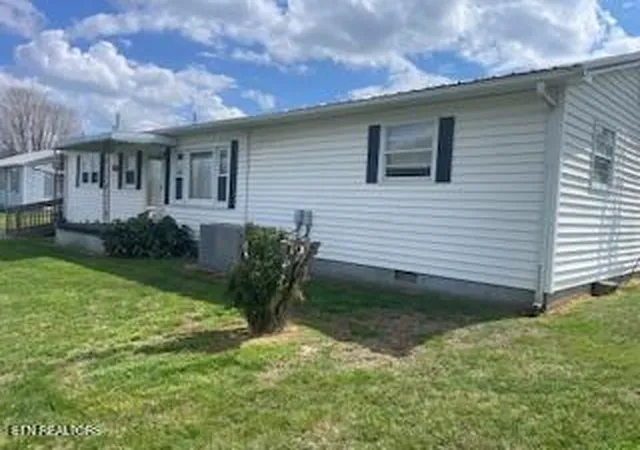 Homes for sale in Mooresburg, TN | 831 W Old Hwy 11, Mooresburg, TN 37811 | MLS# 1335335