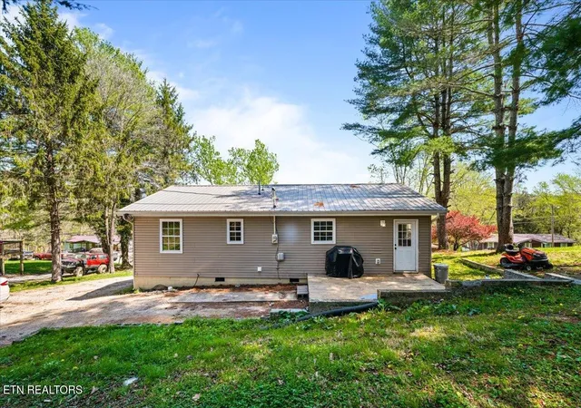 Homes for sale in La Follette, TN | 257 Gamble Ln, La Follette, TN 37766 | MLS# 1335423