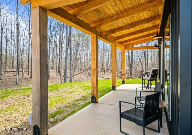 Homes for sale in Speedwell, TN | 3061 Jones Ridge Rd, Speedwell, TN 37870 | MLS# 1335432