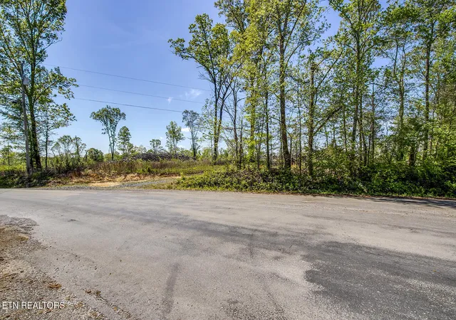 Photo 2 of Sale Pending at 171 Hornby Fry Rd, Decatur, TN 37322 | MLS# 1335502 | Listing updated on 2026-08-25