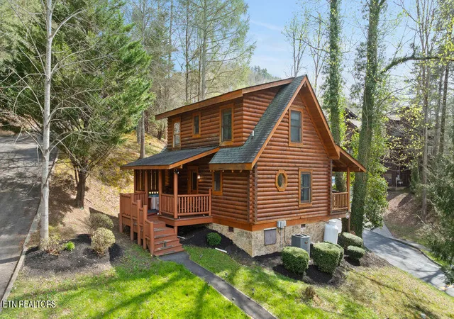 Homes for sale in Sevierville, TN | 3319 Covered Bridge Wy, Sevierville, TN 37862 | MLS# 1335712
