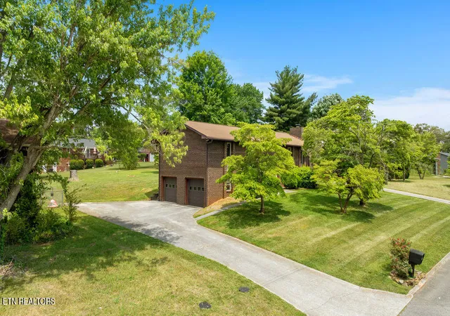Homes for sale in Knoxville, TN | 4309 Hicken Rd, Knoxville, TN 37938 | MLS# 1340780