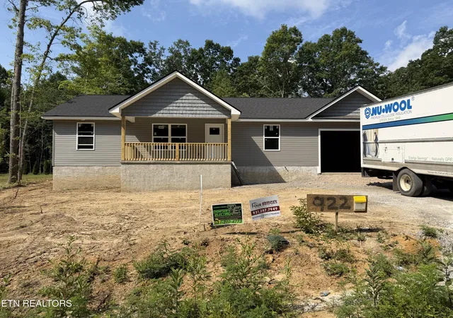 2nd image of 922 Kemah Ln, Crossville, TN 38572 | MLS# 1335850