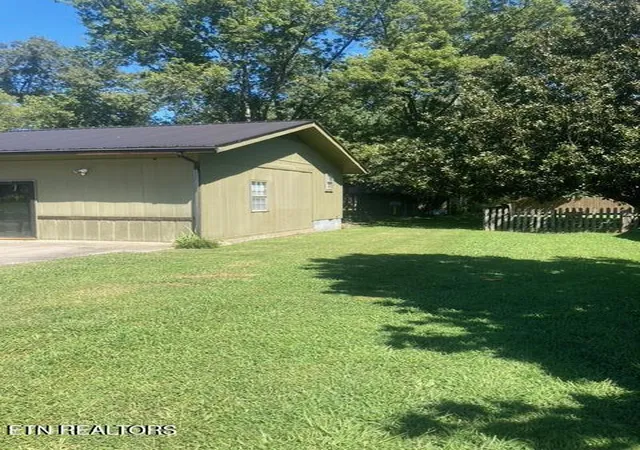 Homes for sale in Pikeville, TN | 15 Pratt St, Pikeville, TN 37367 | MLS# 1335790