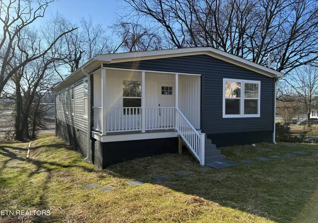 Homes for sale in Knoxville, TN | 3114 Browning Ave, Knoxville, TN 37921 | MLS# 1335817