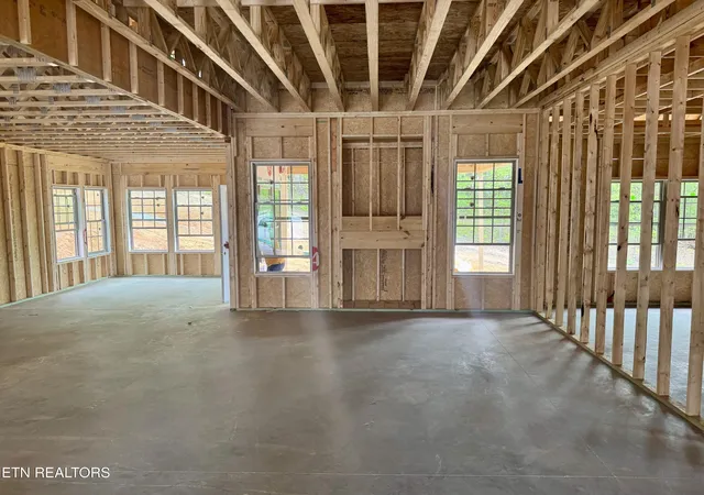 Photo 2 of Sale Pending at 9926 Rio Bravo Ln, Knoxville, TN 37922 | MLS# 1335881 | Listing updated on 2026-05-08