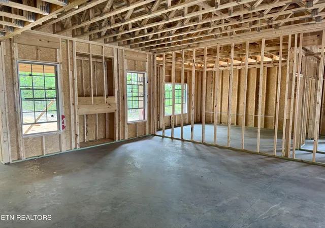 Photo 3 of Sale Pending at 9926 Rio Bravo Ln, Knoxville, TN 37922 | MLS# 1335881 | Listing updated on 2026-05-08