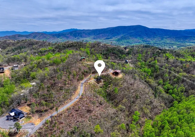 Photo 3 of Single family home for sale at 3322 Sugar Maple Loop Rd, Sevierville, TN 37862 | MLS# 1336329 | Listing updated on 2026-09-24