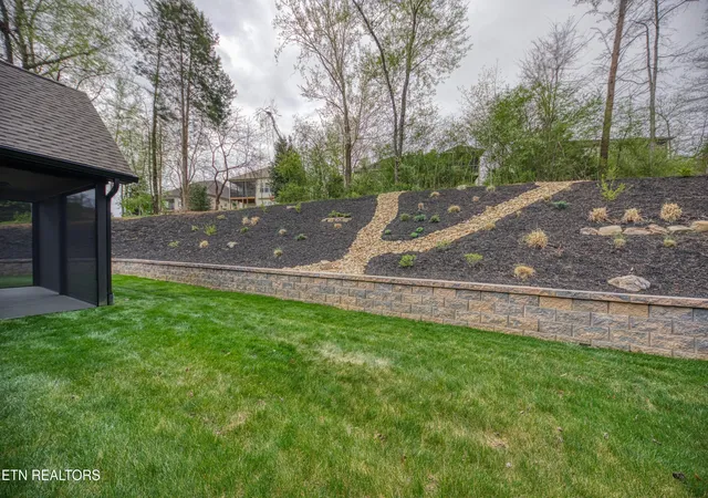 35th image of 224 Seminole Cir, Loudon, TN 37774 | MLS# 1336006