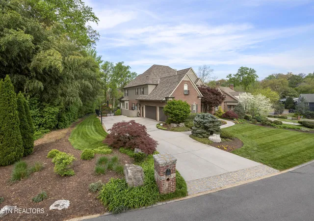Homes for sale in Knoxville, TN | 728 Cheowa Cir, Knoxville, TN 37919 | MLS# 1336025