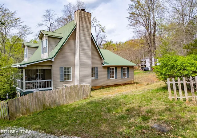 4th image of 117 Watkins Ln, Jacksboro, TN 37757 | MLS# 1343711