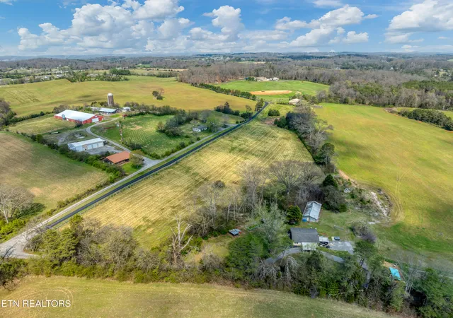 4th image of 1220 Floyd Walker Rd #1, Maryville, TN 37801 | MLS# 1336303