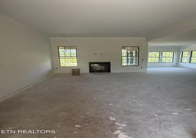 Photo 3 of Single family home for sale at 2138 Lantern Park Ln, Knoxville, TN 37932 | MLS# 1336927 | Listing updated on 2026-08-30