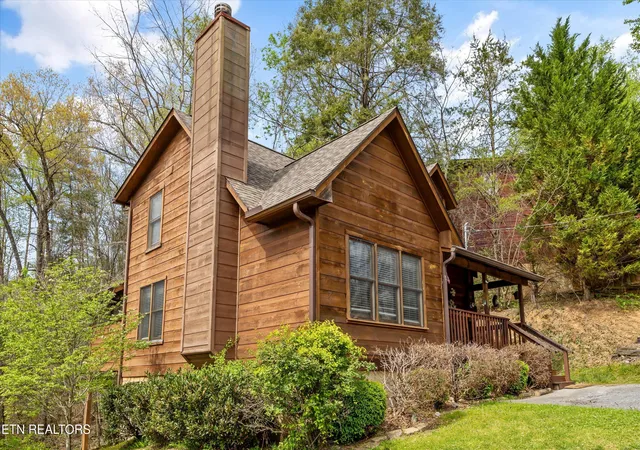 Homes for sale in Gatlinburg, TN | 309 Elk Cove Wy, Gatlinburg, TN 37738 | MLS# 1337145