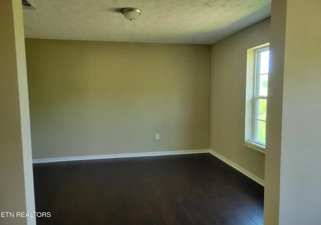 4th image of 3236 Sandpiper Ct, Kodak, TN 37764 | MLS# 1335878