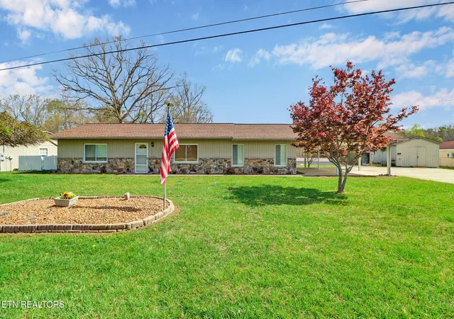 Homes for sale in Crossville, TN | 98 Drew Howard Rd, Crossville, TN 38558 | MLS# 1336364