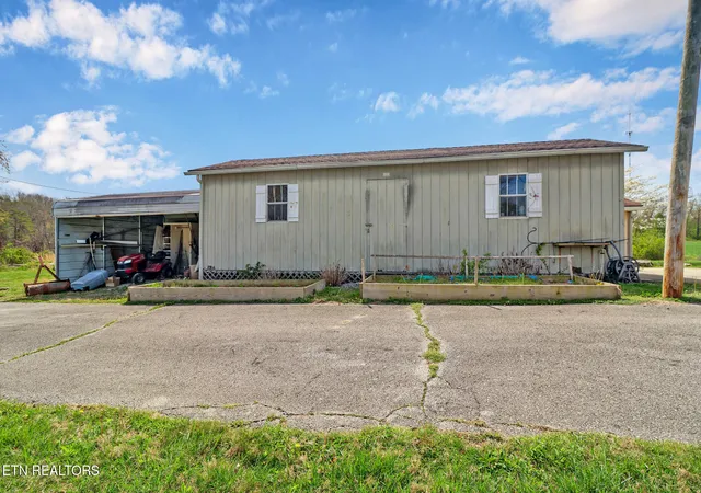 Homes for sale in Crossville, TN | 98 Drew Howard Rd, Crossville, TN 38558 | MLS# 1336364