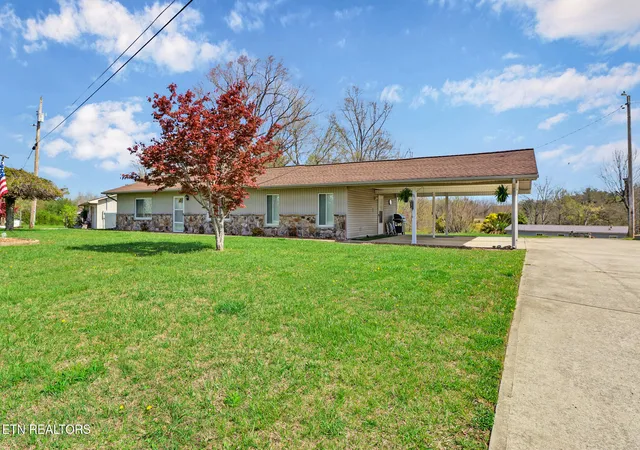 Homes for sale in Crossville, TN | 98 Drew Howard Rd, Crossville, TN 38558 | MLS# 1336364