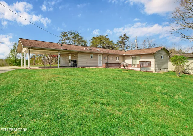 Homes for sale in Crossville, TN | 98 Drew Howard Rd, Crossville, TN 38558 | MLS# 1336364