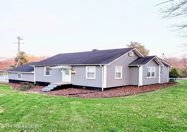 Homes for sale in Loudon, TN | 901 Valley Vista Dr, Loudon, TN 37774 | MLS# 1335909