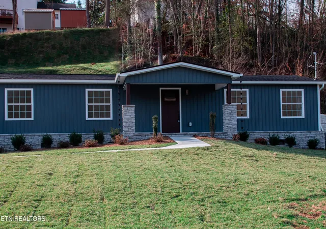 5th image of 515 Greenwood Dr, Clinton, TN 37716 | MLS# 1336018