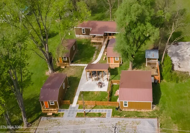 Photo 3 of Multi family home for sale at 8113 W Old Hwy 73, Townsend, TN 37882 | MLS# 1336315 | Listing updated on 2026-05-14
