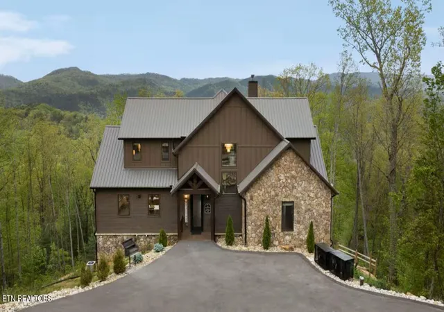 3rd image of 5016 Long Rifle Rd, Walland, TN 37886 | MLS# 1336130
