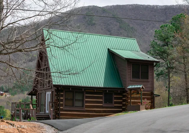 Photo 3 of Single family home for sale at 3059 Perry Cir & Lot 11 Ln, Sevierville, TN 37862 | MLS# 1336305 | Listing updated on 2026-09-02