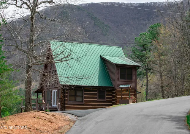Photo 4 of Single family home for sale at 3059 Perry Cir & Lot 11 Ln, Sevierville, TN 37862 | MLS# 1336305 | Listing updated on 2026-09-02