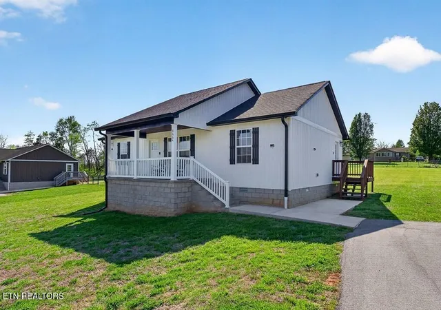 Homes for sale in Sparta, TN | 8664 Old Kentucky Rd, Sparta, TN 38583 | MLS# 1336287