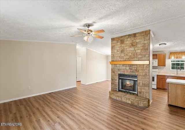 Photo 3 of Sale Pending at 10985 Lantana Rd, Crossville, TN 38572 | MLS# 1336202 | Listing updated on 2026-05-20