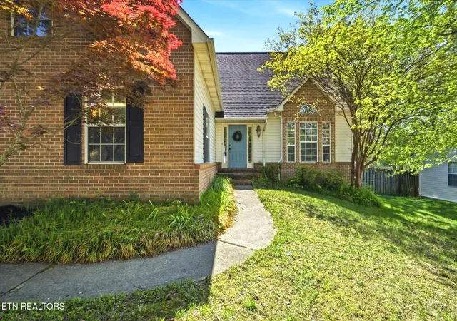 2nd image of 2412 Maple Crest Ln, Knoxville, TN 37921 | MLS# 1336332