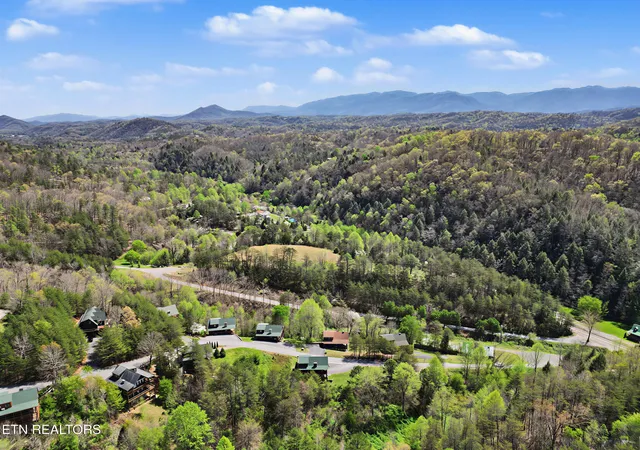 38th image of 1984 E Mountain Wy, Sevierville, TN 37862 | MLS# 1336284