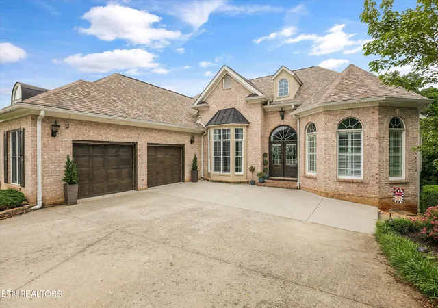2nd image of 430 Oak Chase Blvd, Lenoir City, TN 37772 | MLS# 1336442
