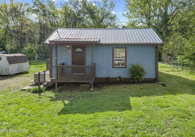 Photo 1 of Single family home for sale at 1005 Dr D, Knoxville, TN 37920 | MLS# 1336294 | Listing updated on 2026-09-09