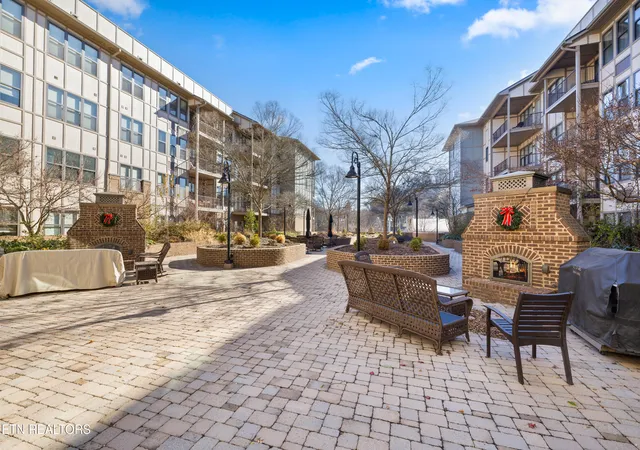 2nd image of 445 W Blount Ave #325, Knoxville, TN 37920 | MLS# 1336337
